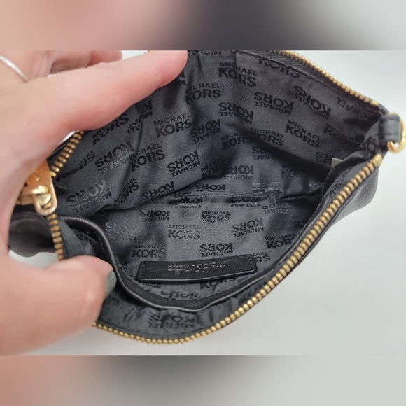 Michael Kors Black Wrislet - Picture 6 of 6